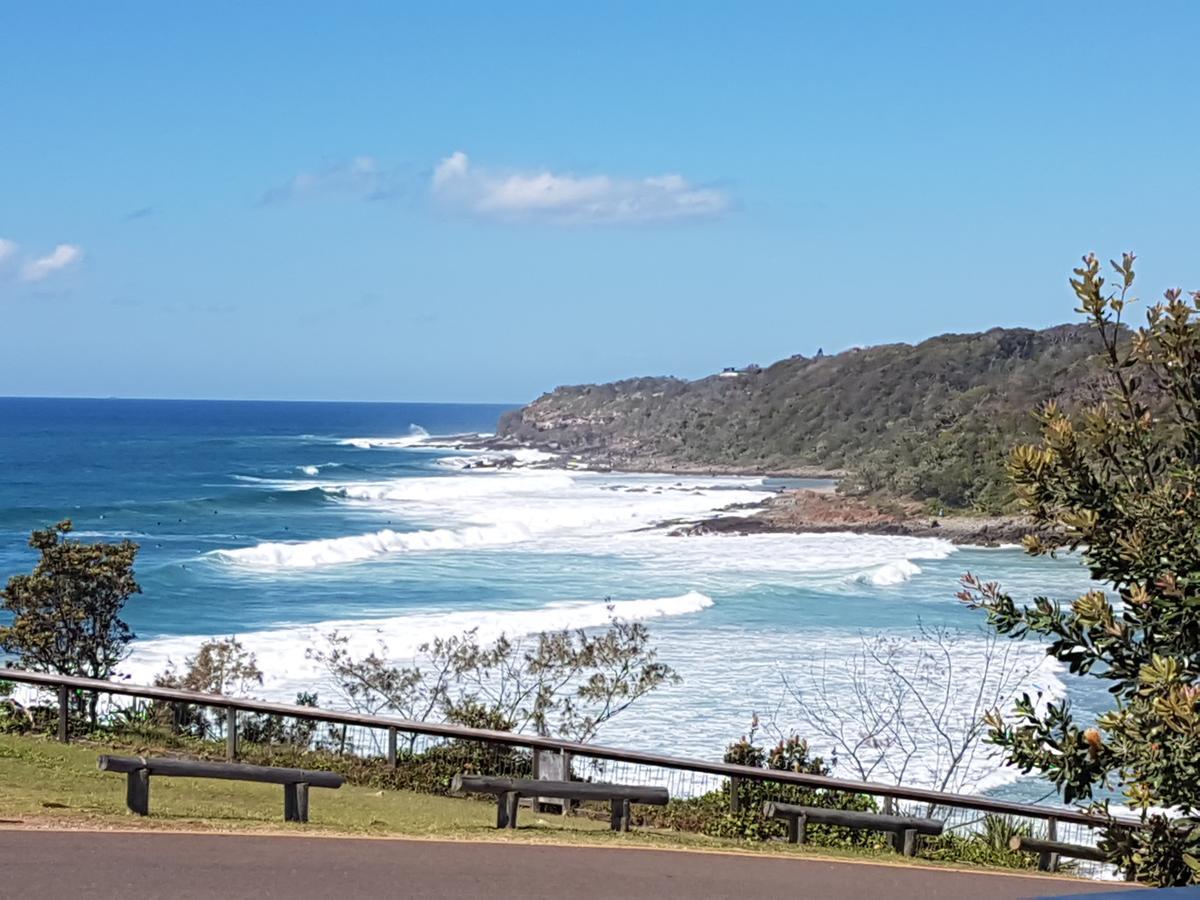 Pandanus Spa Cottage Coolum Beach Exterior photo